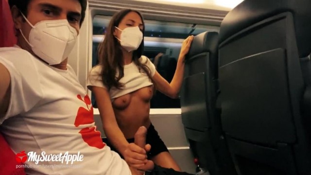 A vonaton tmadt kedvnk keflni egy nagyot! - Spanyol amatr pr szexvideja
