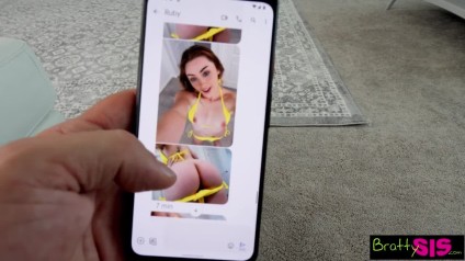 Küldött a mostohahúgom pár félpucér képet, és aztán meg is lovagolta a brémet…