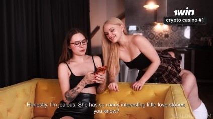 Amíg a dögös mostoha anyucijával dumált, én megdugtam a kis feszes muffját